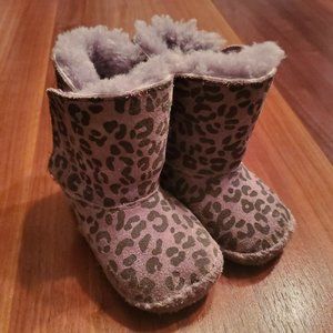 UGG Australia, Baby Girl Cassie Leopard Pink Booties Size 2/3 6-12 Months